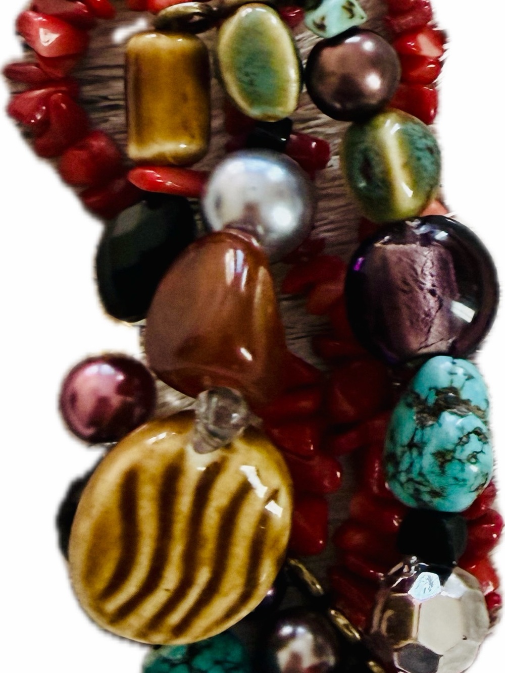 Hand crafted Multicolor Beaded stretch bracelet with Turquoise and Coral stones. - Picture 8 of 8